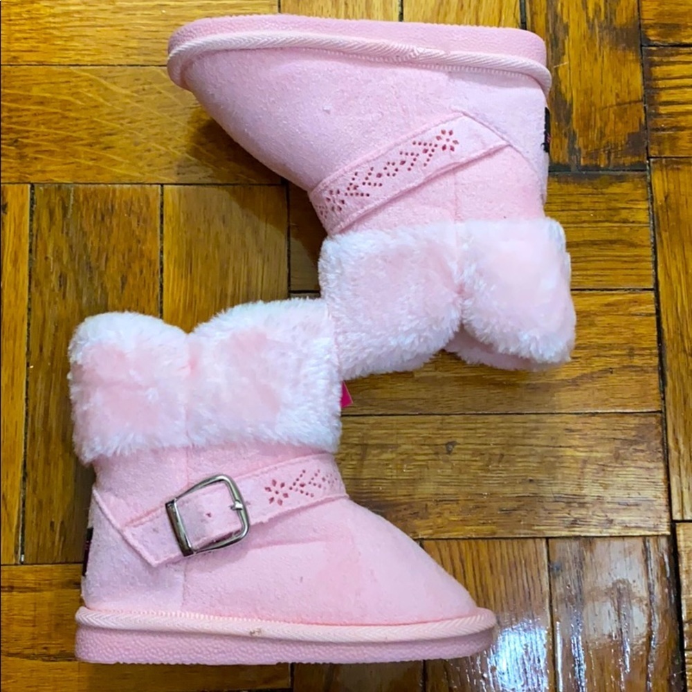 NWT rampage girls faux fur pink boots size: 7
